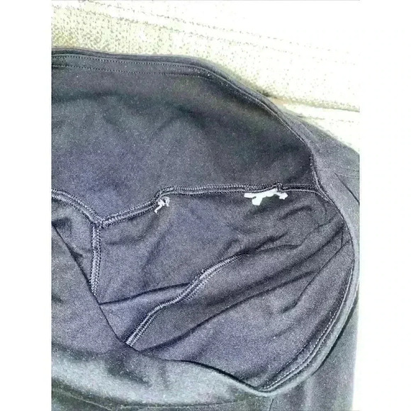 gymshark capri leggings black medium EUC - Picture 4 of 5